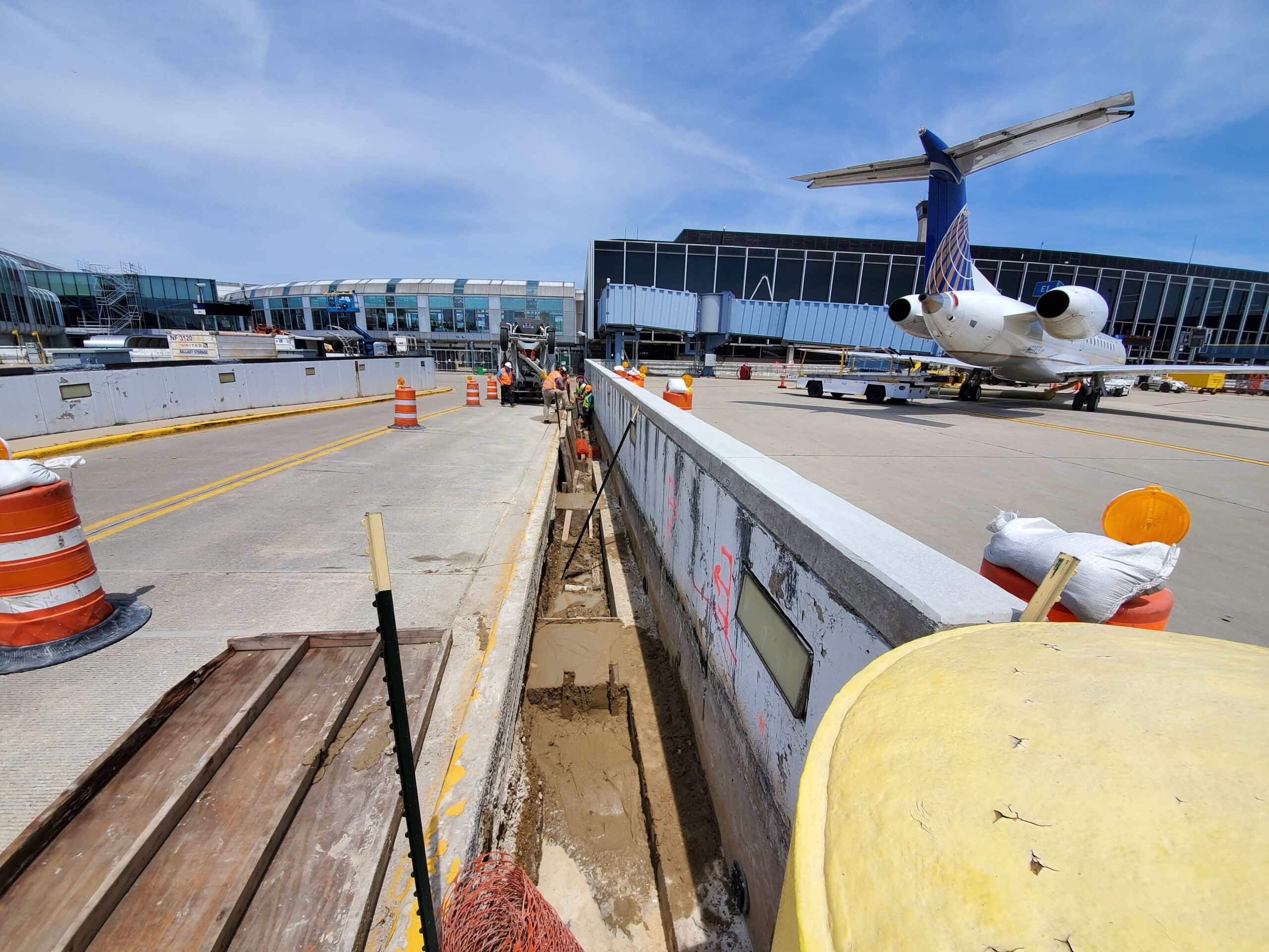 O' HARE AIRSIDE, BAGGAGE ALLEY RETENTION WALL REPAIRS